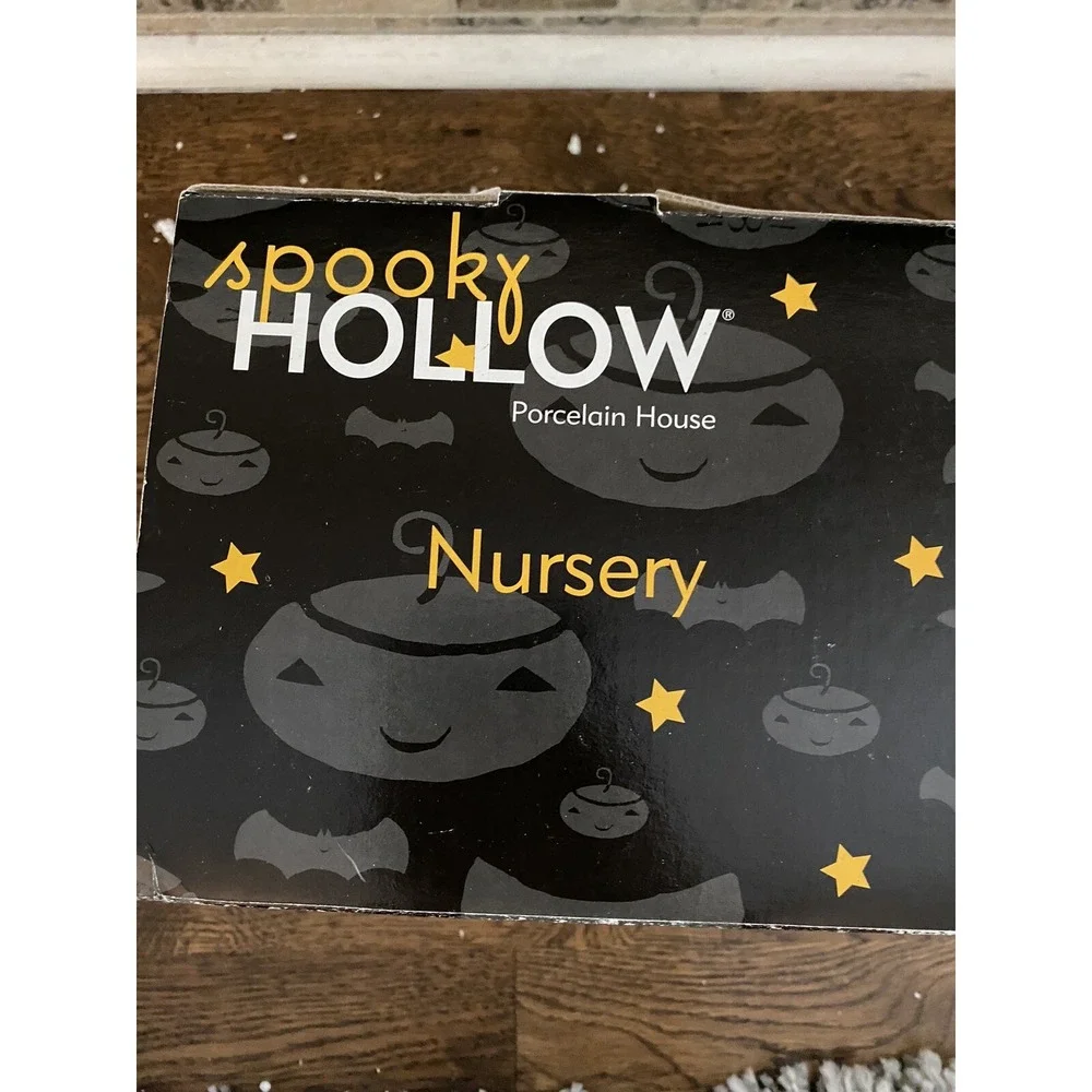 VTG Spooky Hollow‎ Halloween Lighted Village House Porcelain Nursery CIB